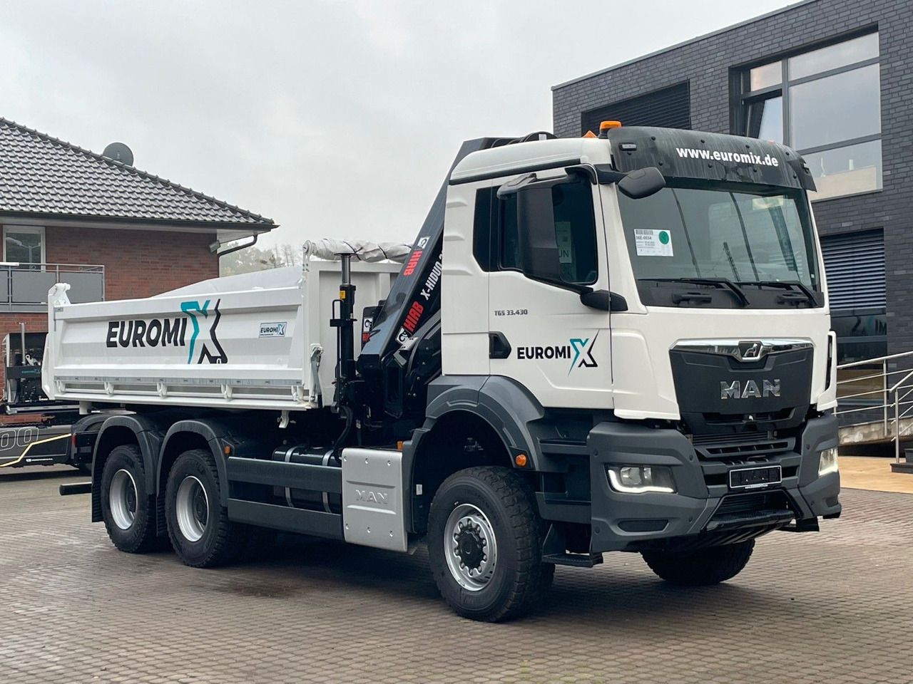 MAN TGS 33.440 6x6 /3-Seiten- Kipper / HIAB 228-6 - Truk jungkit, Truk derek: gambar 4 MAN TGS 33.440 6x6 /3-Seiten- Kipper / HIAB 228-6 - Truk jungkit, Truk derek: gambar 4