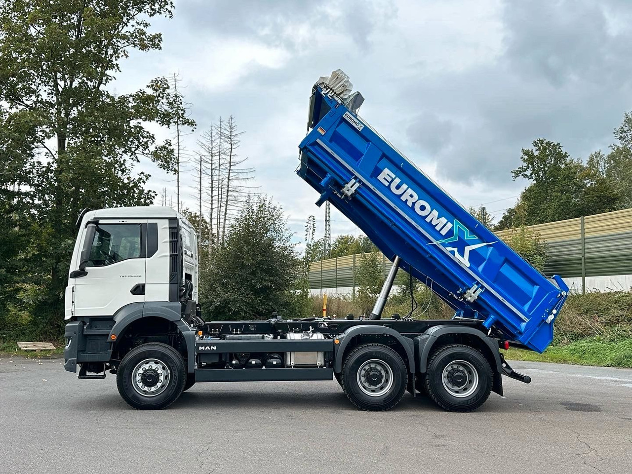 MAN TGS 33.440 6x6 /Euro6 3-Seiten-Kipper EuromixMTP - Truk jungkit: gambar 1 MAN TGS 33.440 6x6 /Euro6 3-Seiten-Kipper EuromixMTP - Truk jungkit: gambar 1