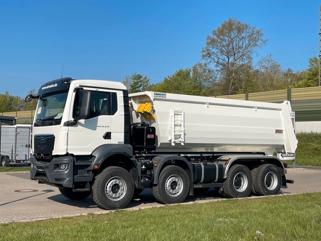 MAN TGS 35.470 BB 8X4 Mulden Kipper 10X Vorhanden - Truk jungkit: gambar 2 MAN TGS 35.470 BB 8X4 Mulden Kipper 10X Vorhanden - Truk jungkit: gambar 2