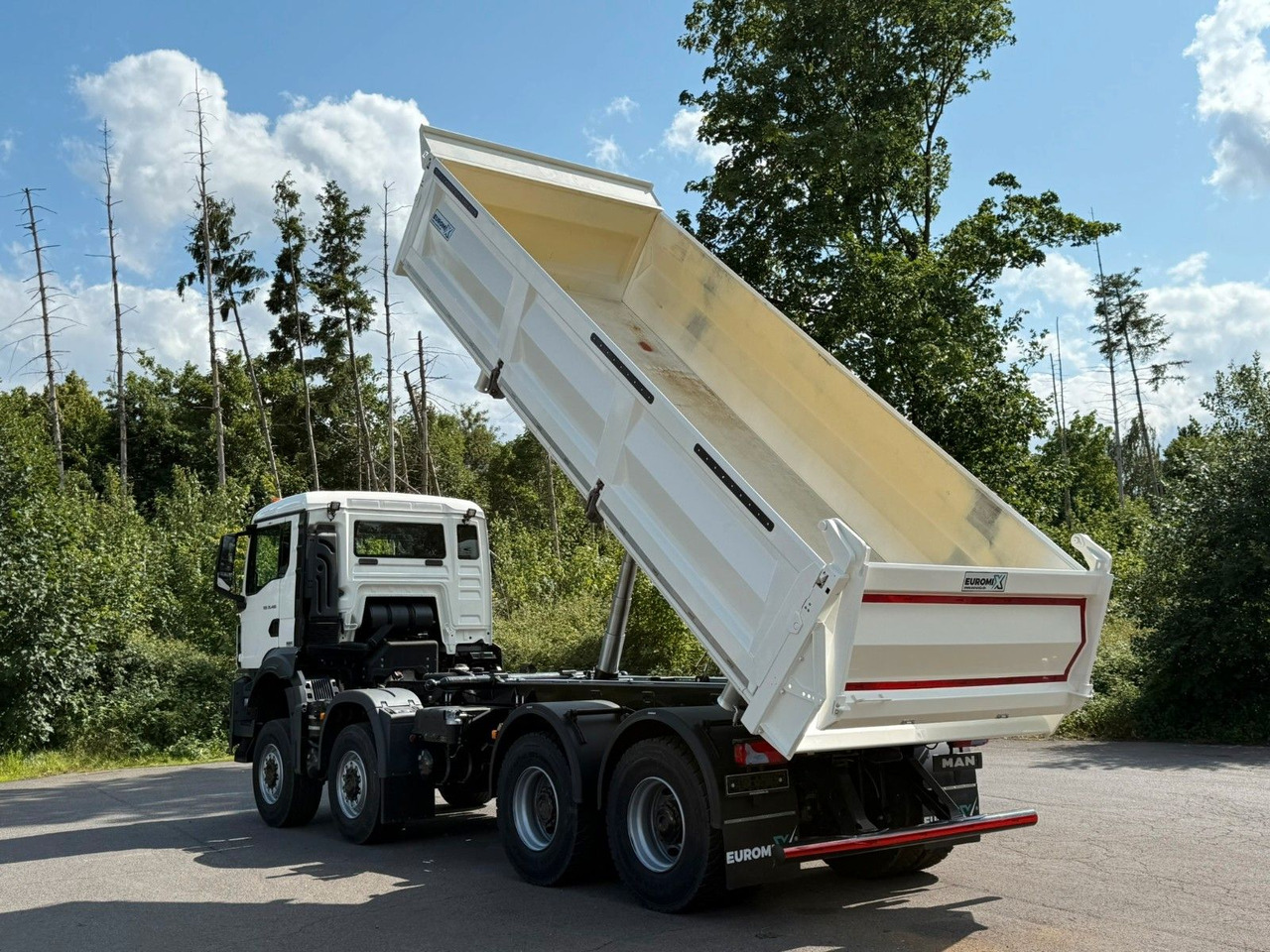 MAN TGS 35.480 8x8 EuromixMTP 3-Seiten-Kipper - Truk jungkit: gambar 4 MAN TGS 35.480 8x8 EuromixMTP 3-Seiten-Kipper - Truk jungkit: gambar 4