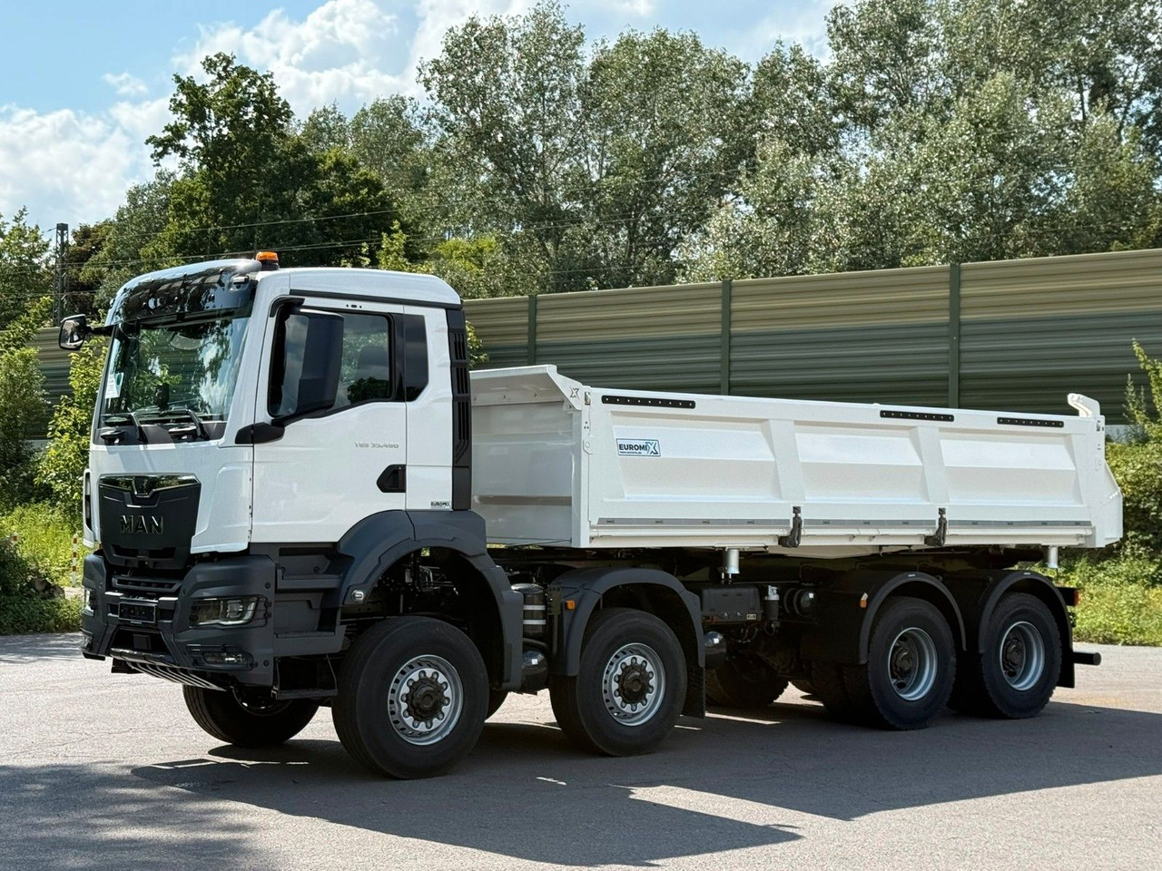 MAN TGS 35.480 8x8 EuromixMTP 3-Seiten-Kipper - Truk jungkit: gambar 3 MAN TGS 35.480 8x8 EuromixMTP 3-Seiten-Kipper - Truk jungkit: gambar 3