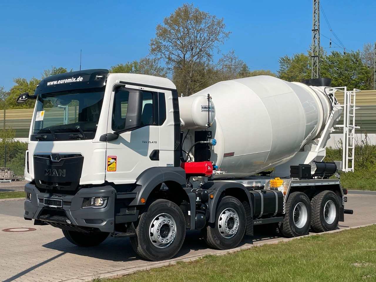 MAN TGS 35.520 8x4 /Euro6e EuromixMTP EM 10 L - Truk pengaduk beton: gambar 2 MAN TGS 35.520 8x4 /Euro6e EuromixMTP EM 10 L - Truk pengaduk beton: gambar 2