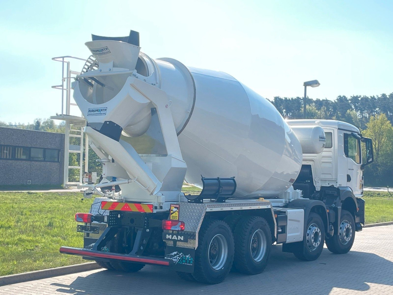 Truk pengaduk beton MAN TGS 35.520 8x4 /Euro6e  EuromixMTP  EM 10 L: gambar 7