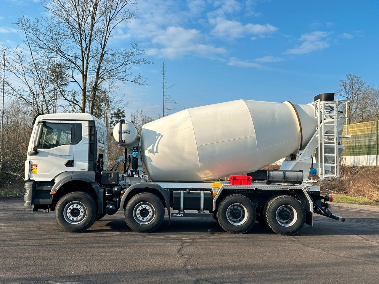 MAN TGS 37.480 8x4 EuromixMTP EM 10 L - Truk pengaduk beton: gambar 3 MAN TGS 37.480 8x4 EuromixMTP EM 10 L - Truk pengaduk beton: gambar 3