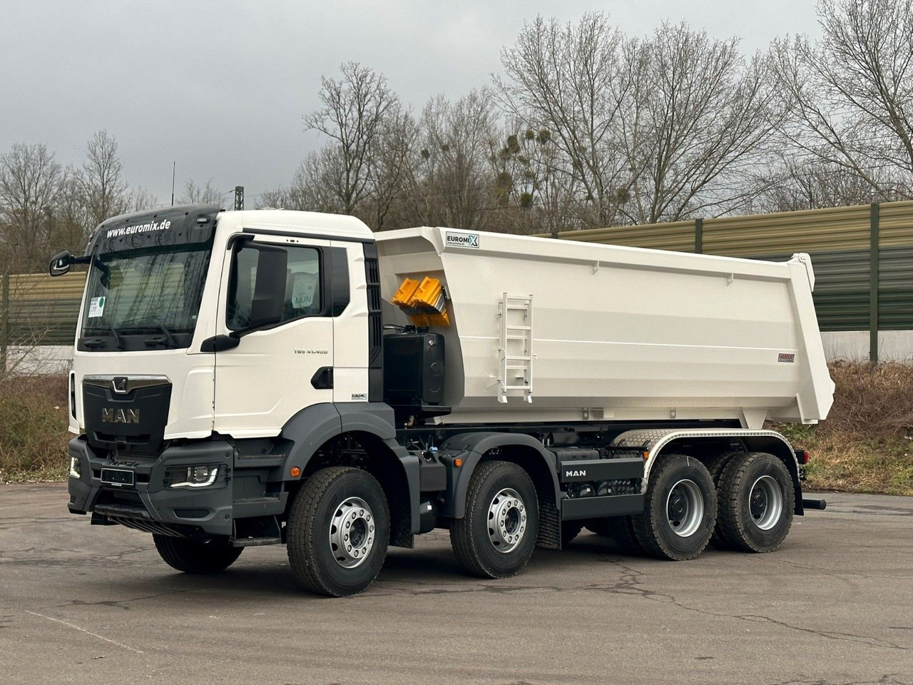 MAN TGS 41.400 8x4 / EUROMIX MTP 20m³/ EURO 5 - Truk jungkit: gambar 3 MAN TGS 41.400 8x4 / EUROMIX MTP 20m³/ EURO 5 - Truk jungkit: gambar 3