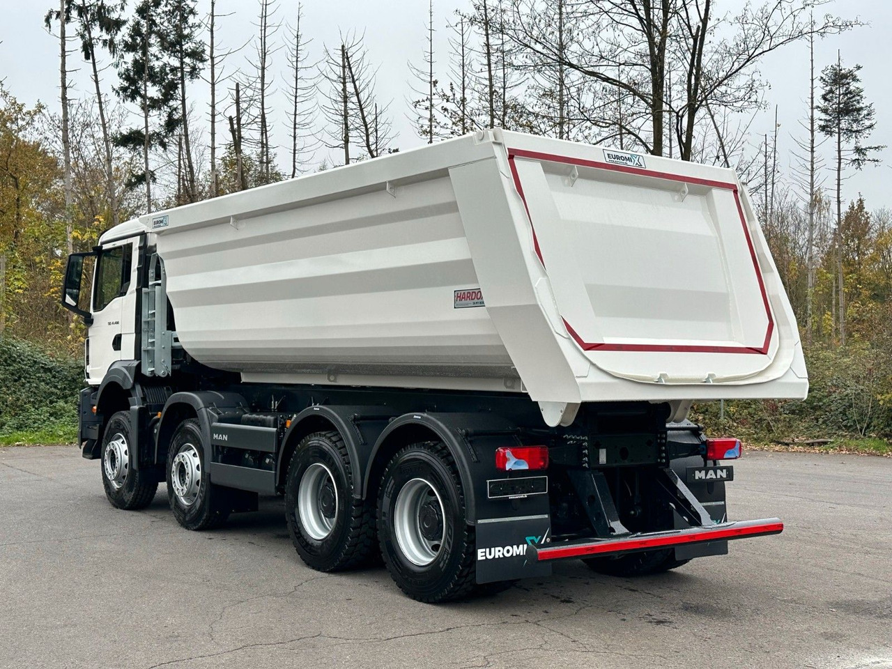 MAN TGS 41.400 8x4 / EUROMIX MTP 20m³/ EURO2 Kipper - Truk jungkit: gambar 3 MAN TGS 41.400 8x4 / EUROMIX MTP 20m³/ EURO2 Kipper - Truk jungkit: gambar 3