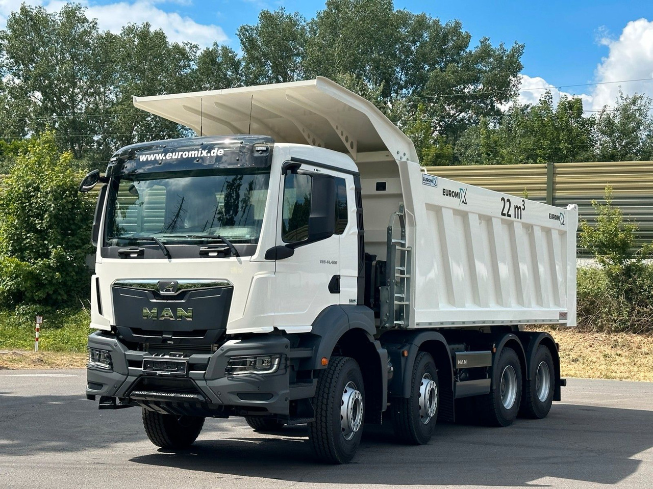 MAN TGS 41.400 8x4 / EUROMIX MTP 22m³/ Eckige Mulde - Truk jungkit: gambar 1 MAN TGS 41.400 8x4 / EUROMIX MTP 22m³/ Eckige Mulde - Truk jungkit: gambar 1