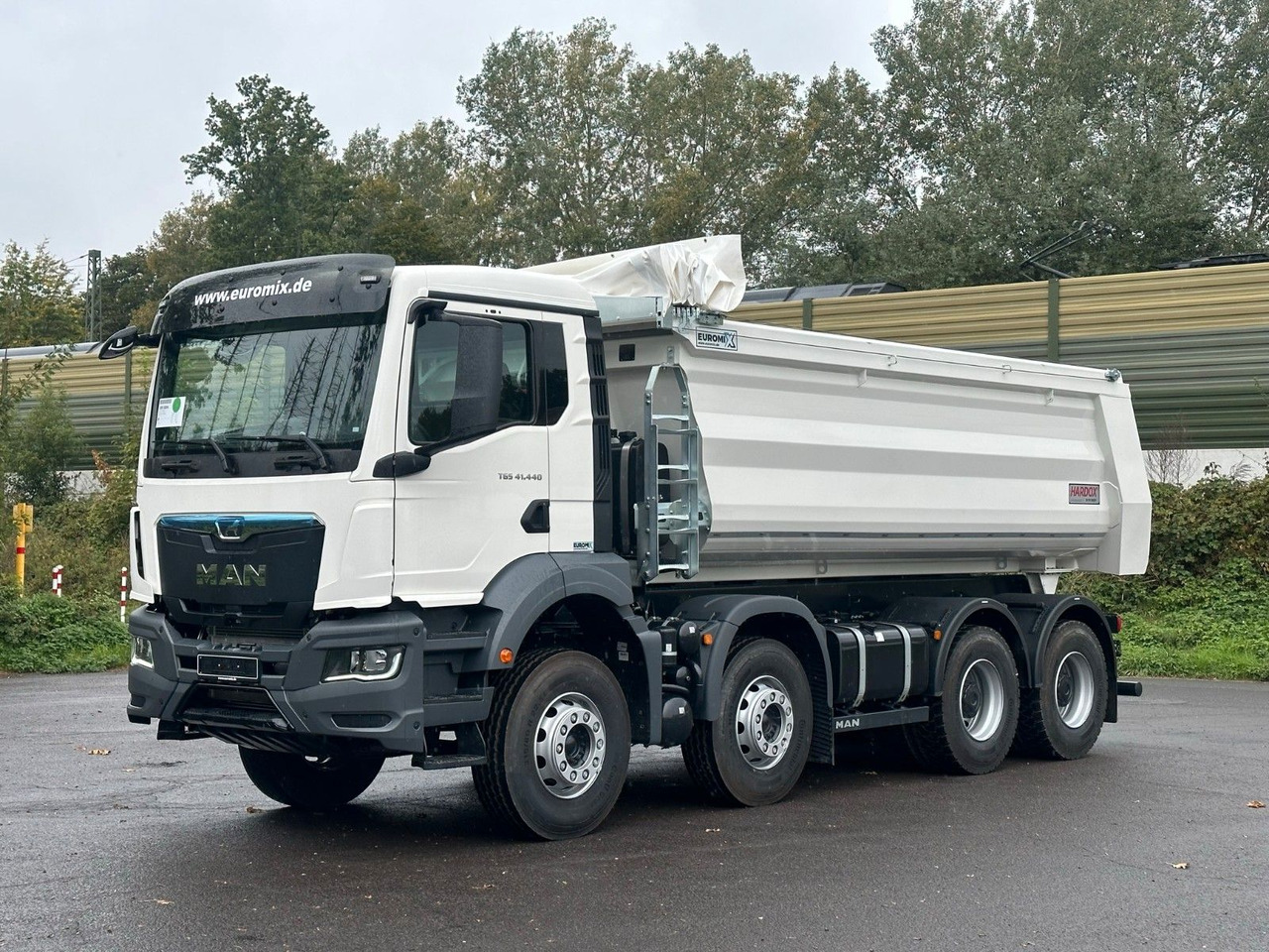 MAN TGS 41.440 BB 8X4 Euromix Mulden Kipper HARDOX - Truk jungkit: gambar 1 MAN TGS 41.440 BB 8X4 Euromix Mulden Kipper HARDOX - Truk jungkit: gambar 1