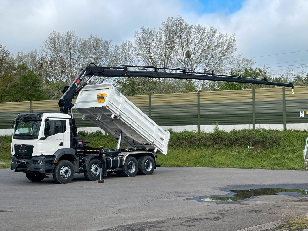 MAN TGS 41.480 8x4/Euro6e Euromix Kipper Hiab 228-6 - Truk jungkit, Truk derek: gambar 1 MAN TGS 41.480 8x4/Euro6e Euromix Kipper Hiab 228-6 - Truk jungkit, Truk derek: gambar 1