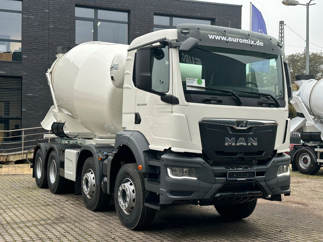 MAN TGS 41.480 8x4 WECHSELSYSTEM KIPPER+MISCHER - Truk jungkit: gambar 4 MAN TGS 41.480 8x4 WECHSELSYSTEM KIPPER+MISCHER - Truk jungkit: gambar 4