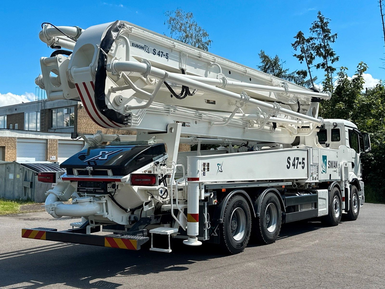 MAN TGS 41.520 8x4 SWAN TSP 47-5 160RZ ( 47m ) - Truk pompa beton: gambar 5 MAN TGS 41.520 8x4 SWAN TSP 47-5 160RZ ( 47m ) - Truk pompa beton: gambar 5