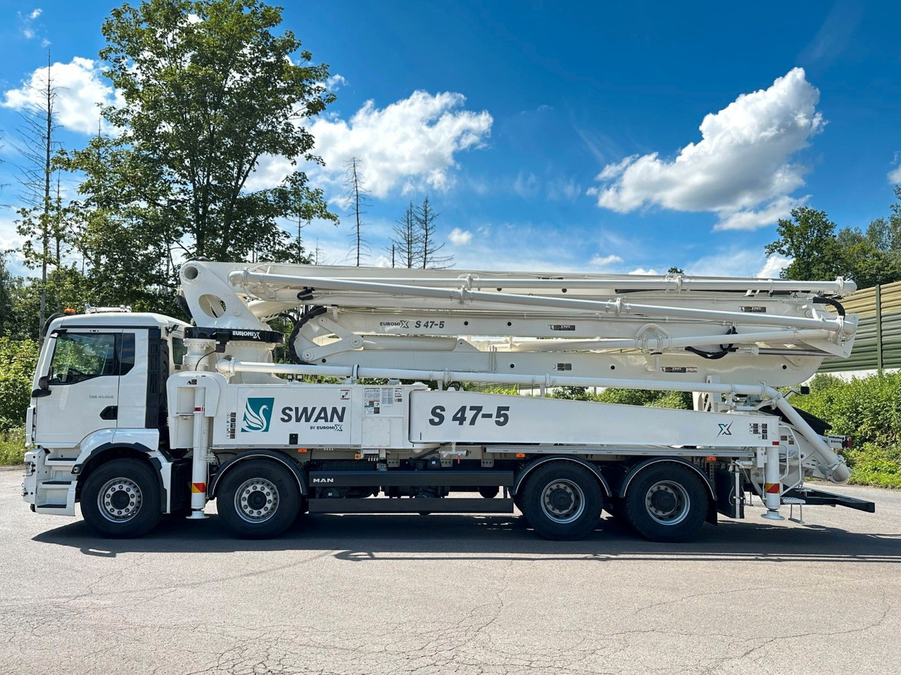 MAN TGS 41.520 8x4 SWAN TSP 47-5 160RZ ( 47m ) - Truk pompa beton: gambar 3 MAN TGS 41.520 8x4 SWAN TSP 47-5 160RZ ( 47m ) - Truk pompa beton: gambar 3