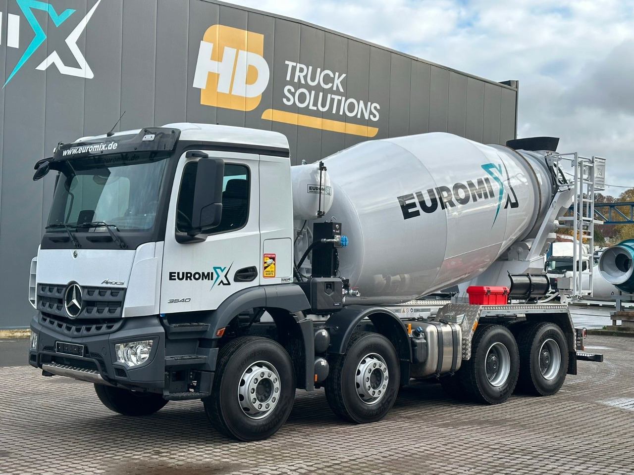 Mercedes-Benz Arocs 5 3540 8x4 EURO 6e EuromixMTP EM 9 L - Truk pengaduk beton: gambar 1 Mercedes-Benz Arocs 5 3540 8x4 EURO 6e EuromixMTP EM 9 L - Truk pengaduk beton: gambar 1
