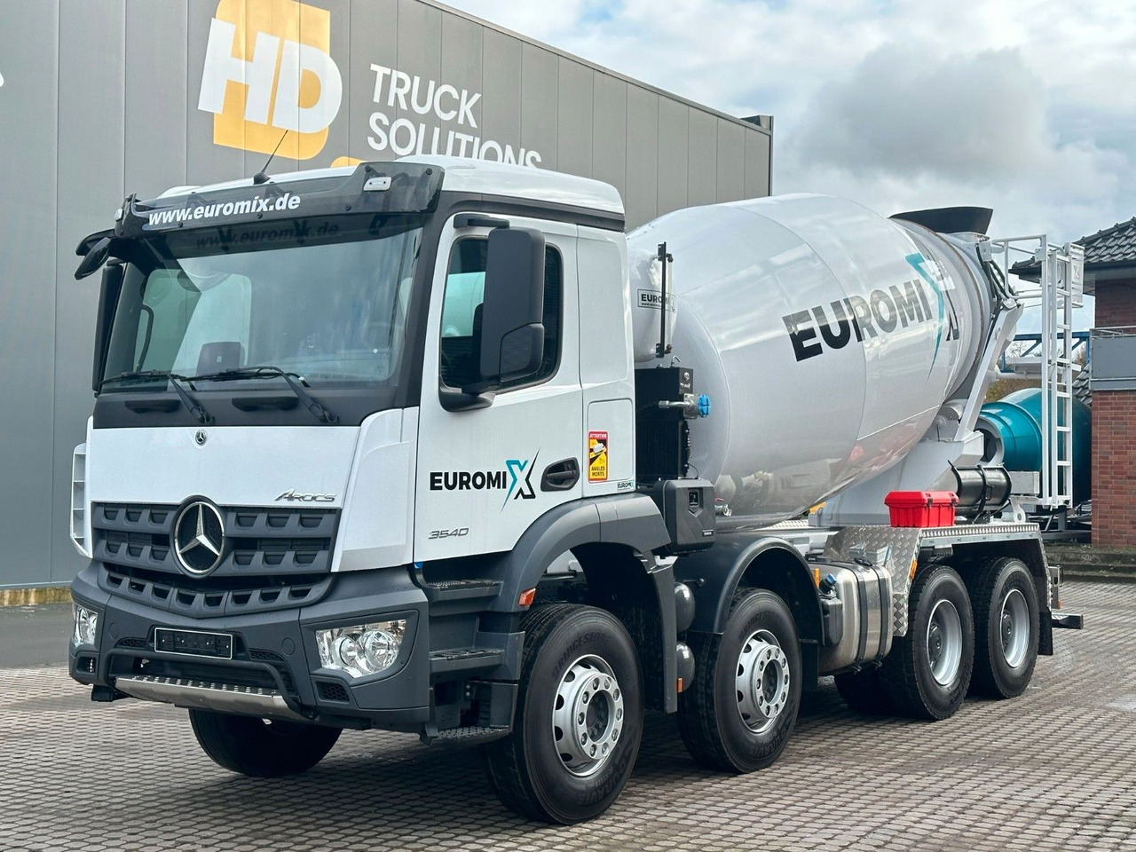 Mercedes-Benz Arocs 5 3540 8x4 EURO 6e EuromixMTP EM 9 L - Truk pengaduk beton: gambar 2 Mercedes-Benz Arocs 5 3540 8x4 EURO 6e EuromixMTP EM 9 L - Truk pengaduk beton: gambar 2