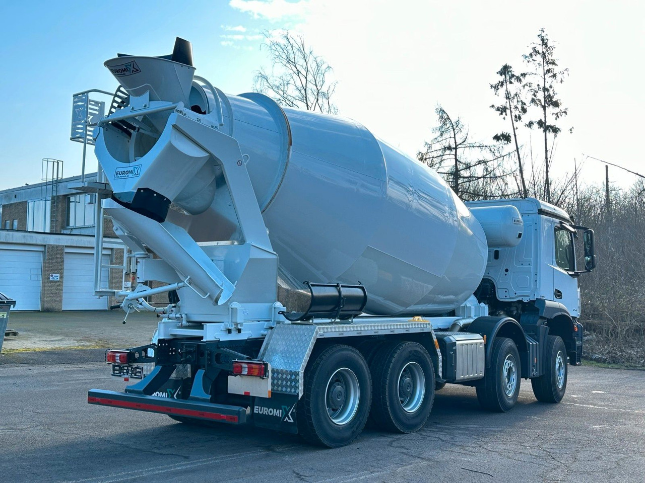 Truk pengaduk beton Mercedes-Benz Arocs 5 3743 8X4 / Euro6e EuromixMTP EM 10 L: gambar 6