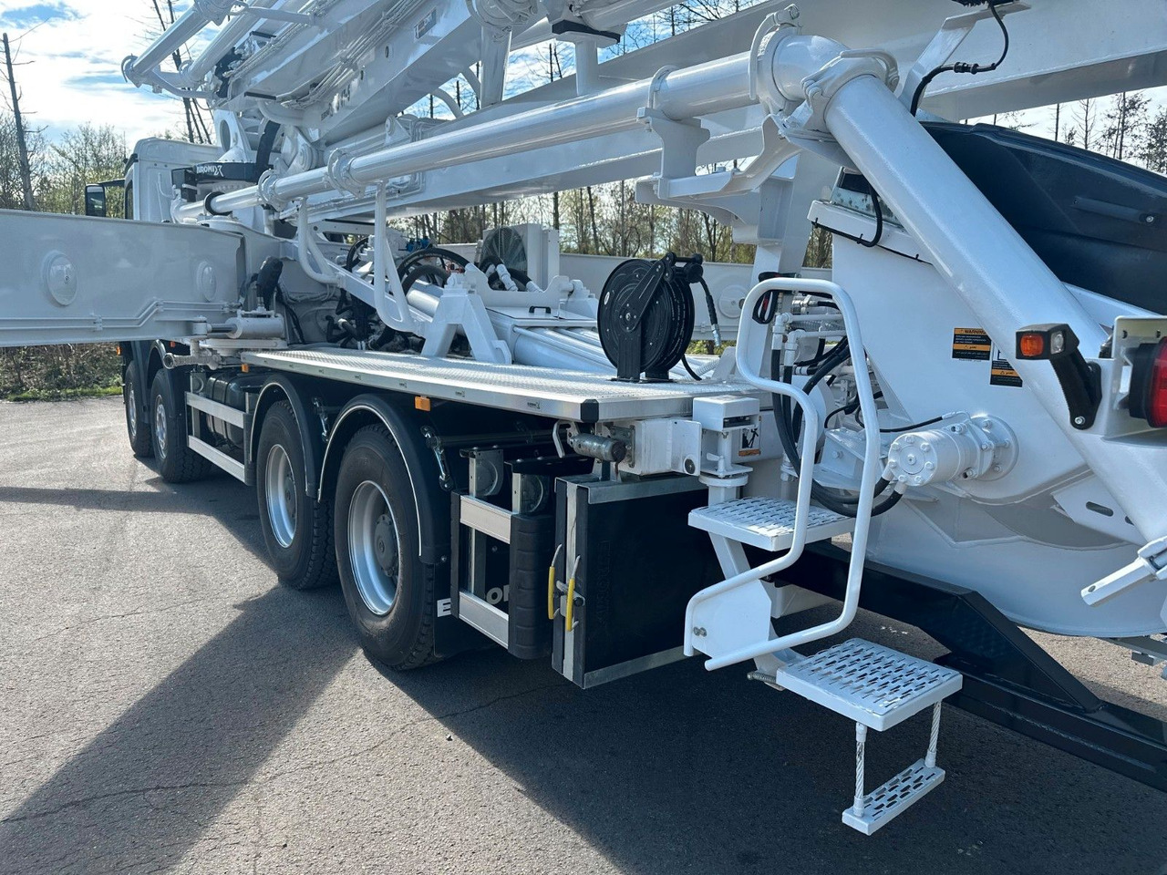 Leasing  Mercedes-Benz Arocs 5 4542 8x4 SWAN TSP 47-5 160RZ ( 47m ) Mercedes-Benz Arocs 5 4542 8x4 SWAN TSP 47-5 160RZ ( 47m ): gambar 14