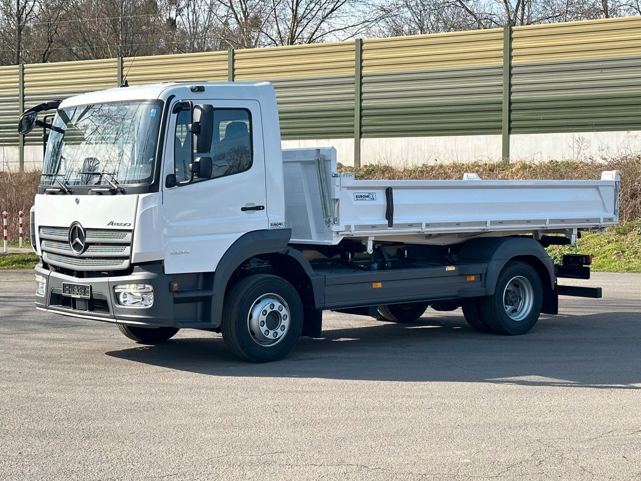 Mercedes-Benz Atego 1224 K EuromixMTP 3-Seiten-Kipper - Truk jungkit: gambar 3 Mercedes-Benz Atego 1224 K EuromixMTP 3-Seiten-Kipper - Truk jungkit: gambar 3