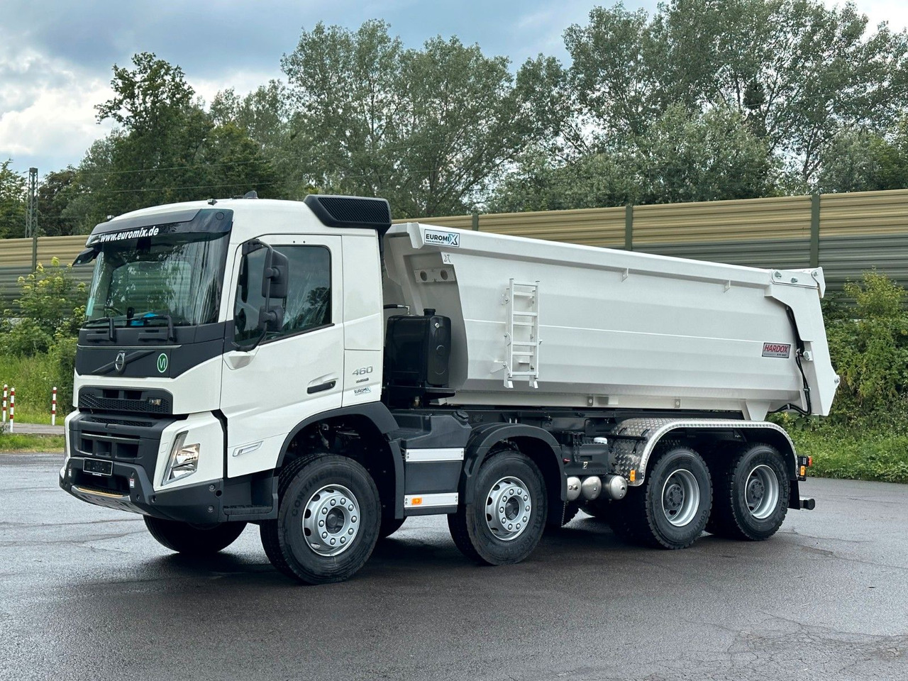 Volvo FMX 460 8x4 EuromixMTP EMK 20m³ Mulden Kipper - Truk jungkit: gambar 2 Volvo FMX 460 8x4 EuromixMTP EMK 20m³ Mulden Kipper - Truk jungkit: gambar 2