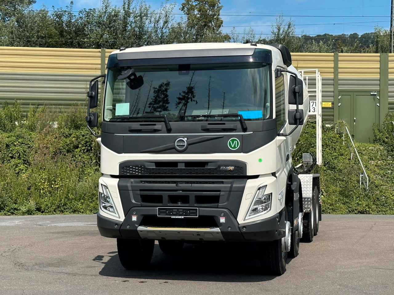 Volvo FMX 500 8X4 Retarder EuromixMTP EM 10 L - Truk pengaduk beton: gambar 2 Volvo FMX 500 8X4 Retarder EuromixMTP EM 10 L - Truk pengaduk beton: gambar 2