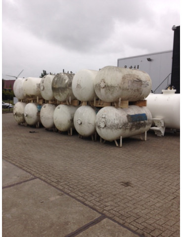 2700L(1,35 ton) Gastanks - Gas, Gaz, LPG, GPL, Propane, Butane tanks aboveground Used Tanks - Tangki bahan bakar: gambar 2 2700L(1,35 ton) Gastanks - Gas, Gaz, LPG, GPL, Propane, Butane tanks aboveground Used Tanks - Tangki bahan bakar: gambar 2