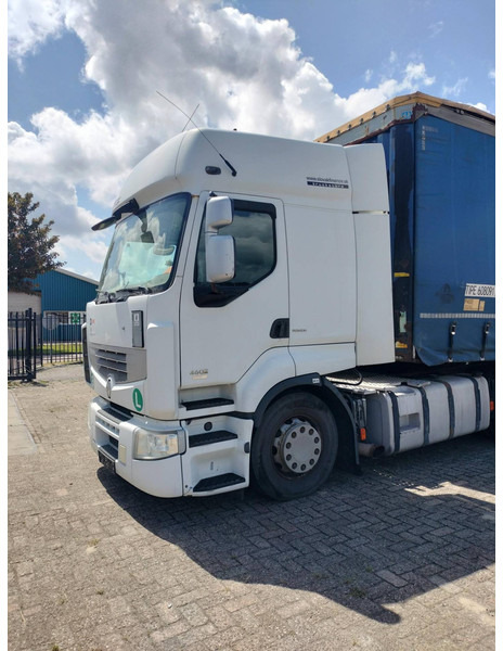 Renault Premium 460.19T 24G ID 7.28 - Tractor head: gambar 2 Renault Premium 460.19T 24G ID 7.28 - Tractor head: gambar 2