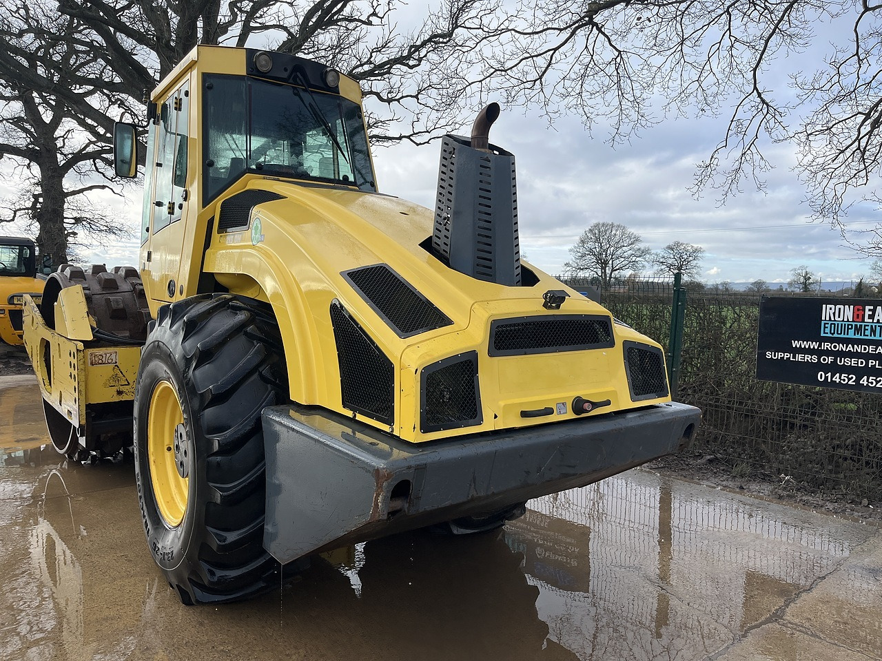 Bomag BW213 DH-4 Soil Compactor - Peralatan lainnya: gambar 3 Bomag BW213 DH-4 Soil Compactor - Peralatan lainnya: gambar 3