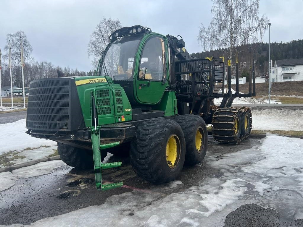 John Deere 1210 E - Forwarder: gambar 1 John Deere 1210 E - Forwarder: gambar 1