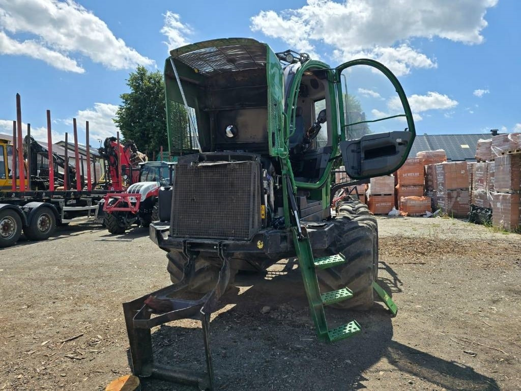 John Deere 810 E - Forwarder: gambar 5 John Deere 810 E - Forwarder: gambar 5
