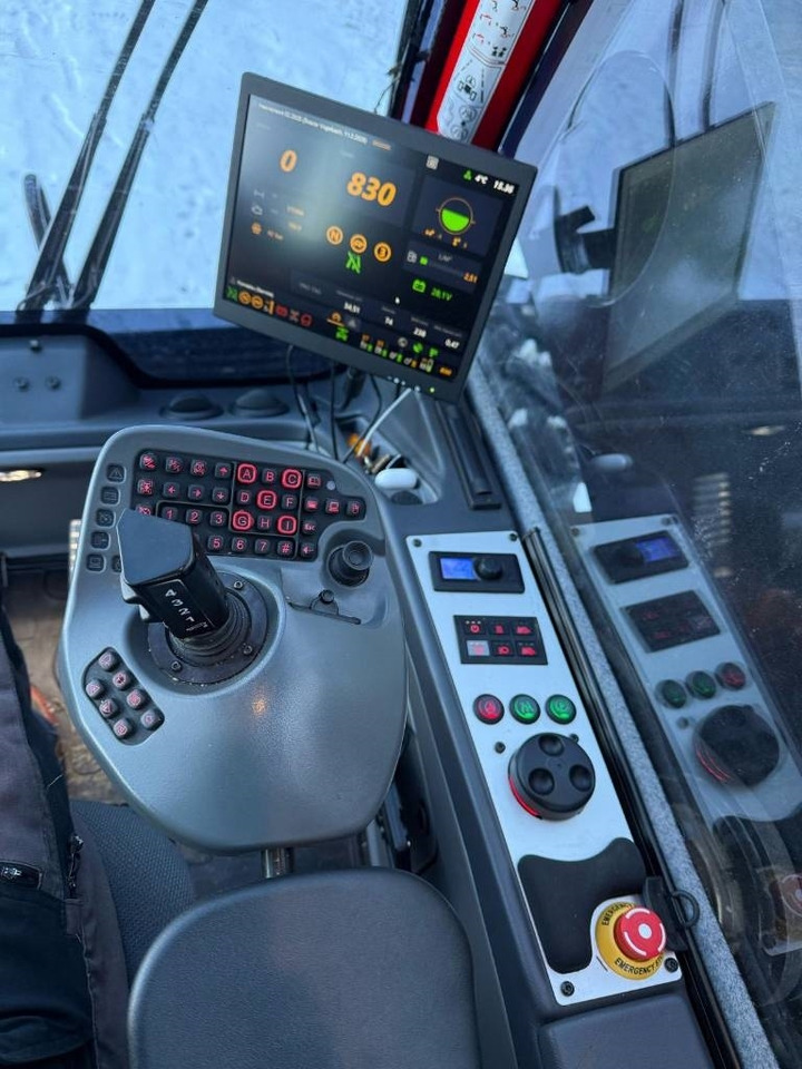 Peralatan pemanen Komatsu 931 XC: gambar 19 Peralatan pemanen Komatsu 931 XC: gambar 19