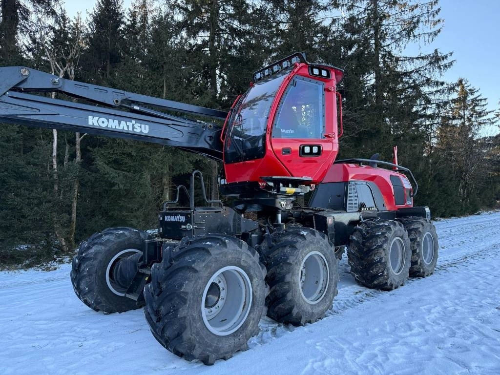 Komatsu 931 XC - Peralatan pemanen: gambar 1 Komatsu 931 XC - Peralatan pemanen: gambar 1