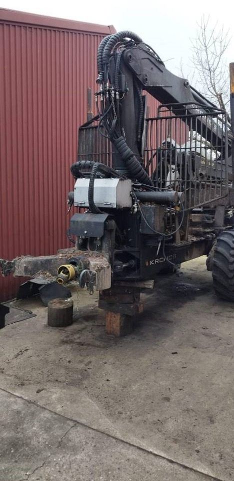 Kronos 140 - Trailer pengangkut kayu: gambar 4 Kronos 140 - Trailer pengangkut kayu: gambar 4