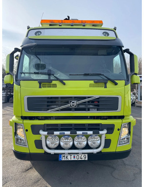 Volvo 6x2, Bucket-truck with Tipper + Crane, 2009 - Truk, Truk derek: gambar 2 Volvo 6x2, Bucket-truck with Tipper + Crane, 2009 - Truk, Truk derek: gambar 2