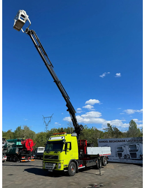 Volvo 6x2, Skylift-truck with Tipper & Bucket, 2009 - Truk, Truk derek: gambar 1 Volvo 6x2, Skylift-truck with Tipper & Bucket, 2009 - Truk, Truk derek: gambar 1