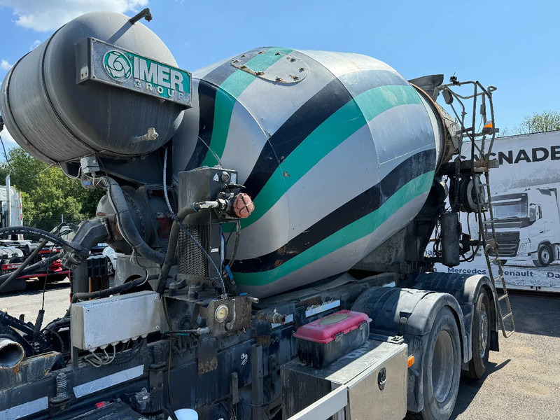 Volvo FE 320 6x2*4, Mixer, 27 ton, 2015 - Truk pengaduk beton: gambar 4 Volvo FE 320 6x2*4, Mixer, 27 ton, 2015 - Truk pengaduk beton: gambar 4