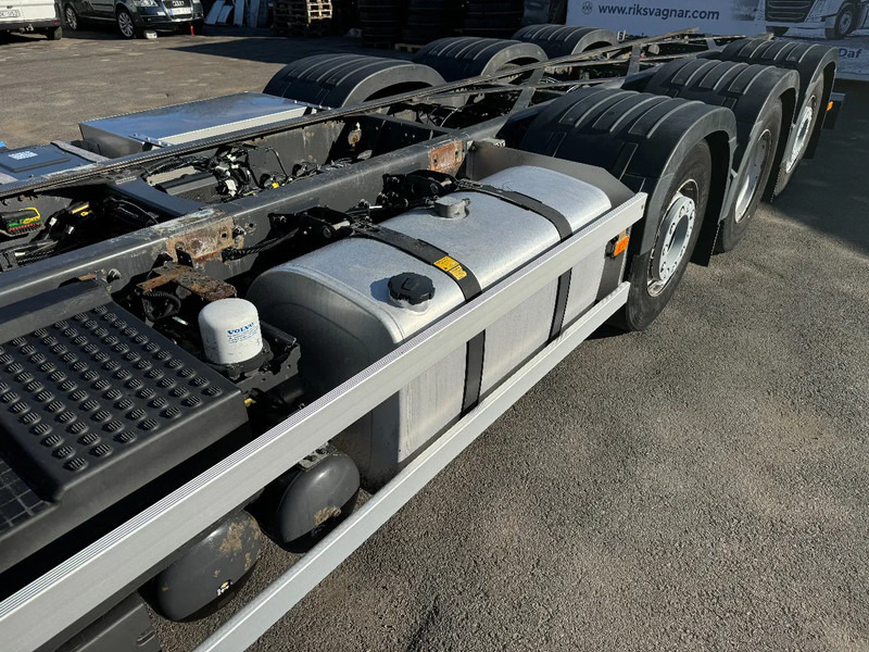 Volvo FH 540 8x2*4, Chassi (former Tank-truck), ADR, 2018 - Truk sasis: gambar 4 Volvo FH 540 8x2*4, Chassi (former Tank-truck), ADR, 2018 - Truk sasis: gambar 4