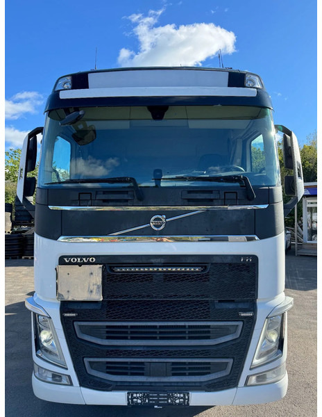 Volvo FH 540 8x2*4, Chassi (former Tank-truck), ADR, 2018 - Truk sasis: gambar 2 Volvo FH 540 8x2*4, Chassi (former Tank-truck), ADR, 2018 - Truk sasis: gambar 2