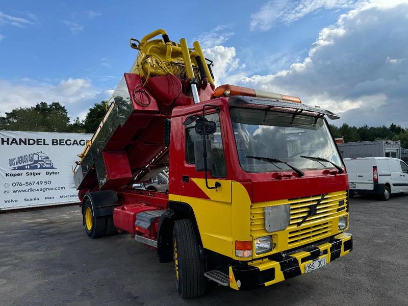 Volvo FL 10.320 4x2, Tipper 12m3 Sludge & Flushing Truck, with remote control, YM: 1990 - Truk vakum: gambar 1 Volvo FL 10.320 4x2, Tipper 12m3 Sludge & Flushing Truck, with remote control, YM: 1990 - Truk vakum: gambar 1