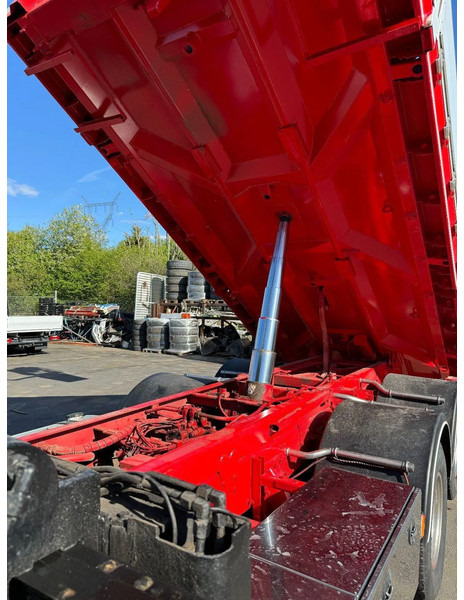 Volvo FM 6x2, Tipper + Crane and Skylift, 2009 - Truk jungkit, Truk derek: gambar 5 Volvo FM 6x2, Tipper + Crane and Skylift, 2009 - Truk jungkit, Truk derek: gambar 5