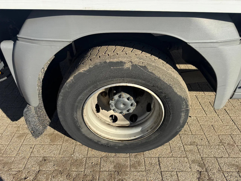 Mercedes-Benz Atego 1218 **BELGIAN TRUCK-REMOVAL LIFT TO 1ST FLOOR-TUV 02/2026** - Truk box: gambar 5 Mercedes-Benz Atego 1218 **BELGIAN TRUCK-REMOVAL LIFT TO 1ST FLOOR-TUV 02/2026** - Truk box: gambar 5