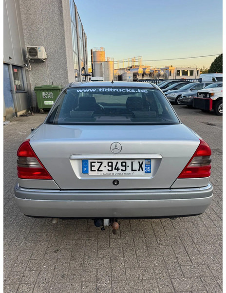 Mercedes-Benz C-Klasse **C180-PETROL-AC** - Mobil sedan: gambar 5 Mercedes-Benz C-Klasse **C180-PETROL-AC** - Mobil sedan: gambar 5