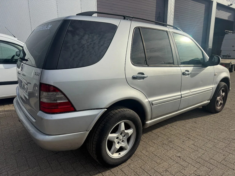 Mercedes-Benz M-Klasse ML **270CDI-AIRCO-FRENCH CAR** - Mobil SUV: gambar 4 Mercedes-Benz M-Klasse ML **270CDI-AIRCO-FRENCH CAR** - Mobil SUV: gambar 4