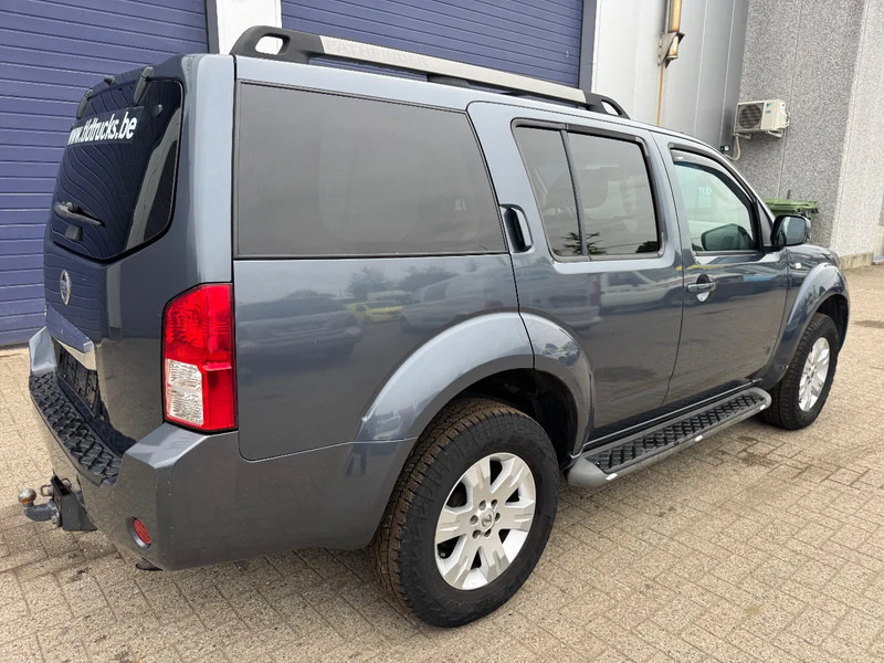 Nissan Pathfinder **2,5D-AIRCO-BELGIAN CAR** - Mobil: gambar 4 Nissan Pathfinder **2,5D-AIRCO-BELGIAN CAR** - Mobil: gambar 4
