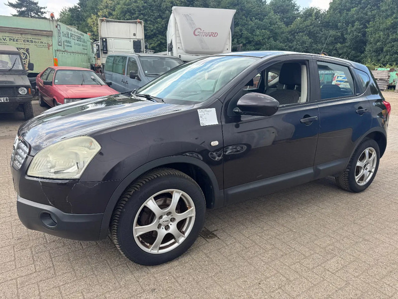 Nissan QASHQAI **DIESEL-AIRCO** - Mobil SUV: gambar 1 Nissan QASHQAI **DIESEL-AIRCO** - Mobil SUV: gambar 1