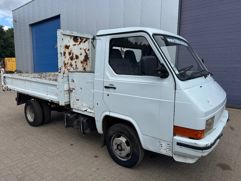 Nissan Trade **TIPPER/BENNE** - Van jungkit: gambar 3 Nissan Trade **TIPPER/BENNE** - Van jungkit: gambar 3