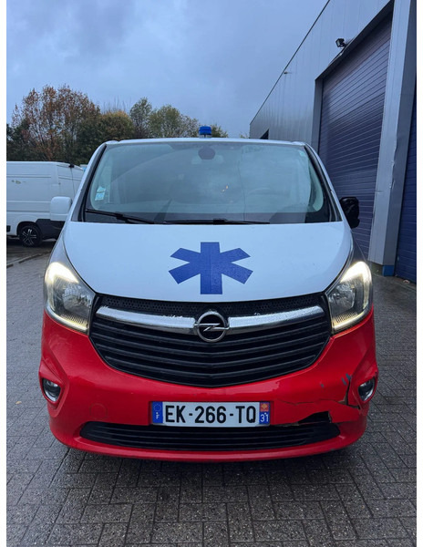 Opel Vivaro **AMBULANCE-RETTUNGSWAGEN** - Ambulans: gambar 3 Opel Vivaro **AMBULANCE-RETTUNGSWAGEN** - Ambulans: gambar 3