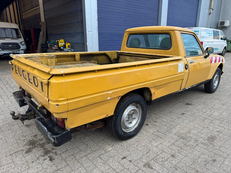 Peugeot 504 **DIESEL-FRENCH ORIGIN** - Van flatbed: gambar 4 Peugeot 504 **DIESEL-FRENCH ORIGIN** - Van flatbed: gambar 4