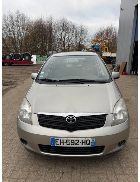 Toyota Corolla Verso **D4D-AIRCO** - Mobil: gambar 2 Toyota Corolla Verso **D4D-AIRCO** - Mobil: gambar 2