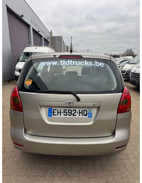 Toyota Corolla Verso **D4D-AIRCO** - Mobil: gambar 5 Toyota Corolla Verso **D4D-AIRCO** - Mobil: gambar 5