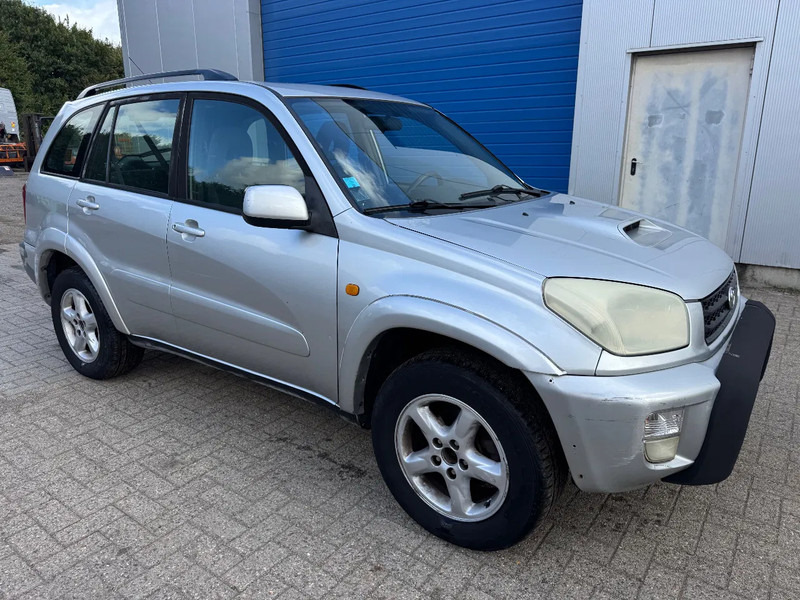 Toyota RAV4 **AIRCO-CLIME-5DOOR** - Mobil SUV: gambar 3 Toyota RAV4 **AIRCO-CLIME-5DOOR** - Mobil SUV: gambar 3
