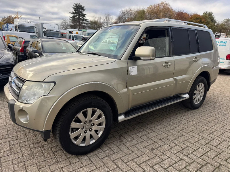 Mitsubishi Pajero **3200TD-AUTOMAAT-AC-TOPSHAPE-LICHTE VRACHT** - Van pengiriman: gambar 1 Mitsubishi Pajero **3200TD-AUTOMAAT-AC-TOPSHAPE-LICHTE VRACHT** - Van pengiriman: gambar 1